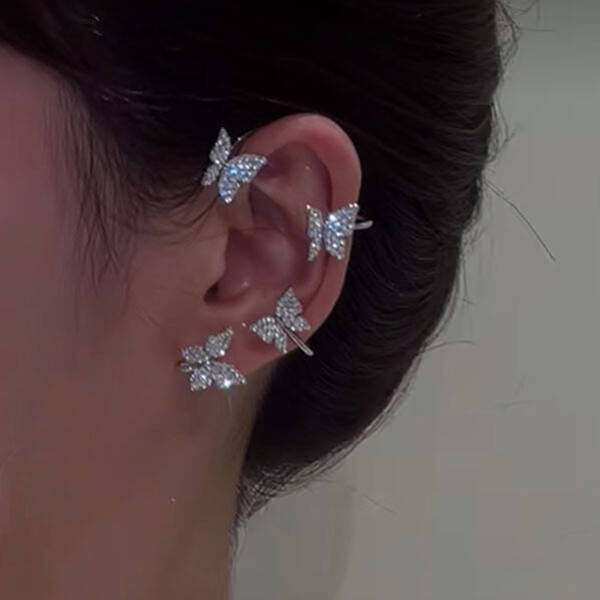 Csillogó pillangók füldísz fehérarany bal fülre