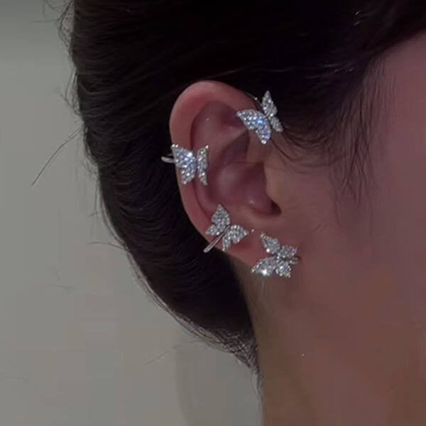 Csillogó pillangók füldísz fehérarany jobb fülre