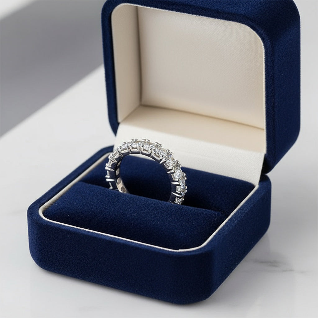 Ezüstös kristálysor gyűrű