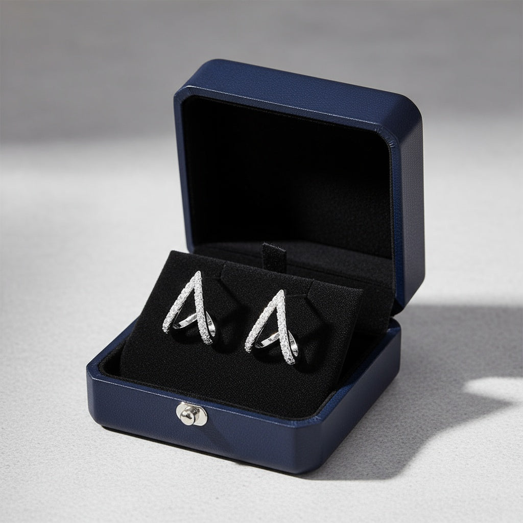 Háromszög beszúrós fülbevaló whitegold