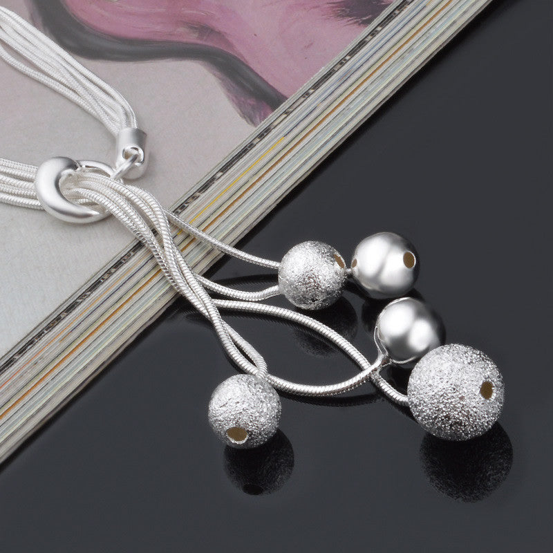 Pénélope ezüstös női karkötő