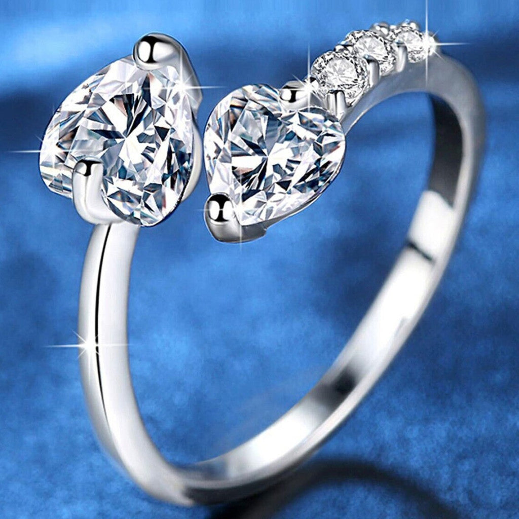 Ölelő kristály szívek gyűrű (állítható méret)