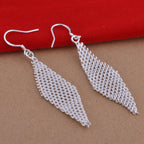 Ezüstös hálós rombusz fülbevaló