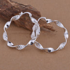 Csavaros ezüstös karika fülbevaló