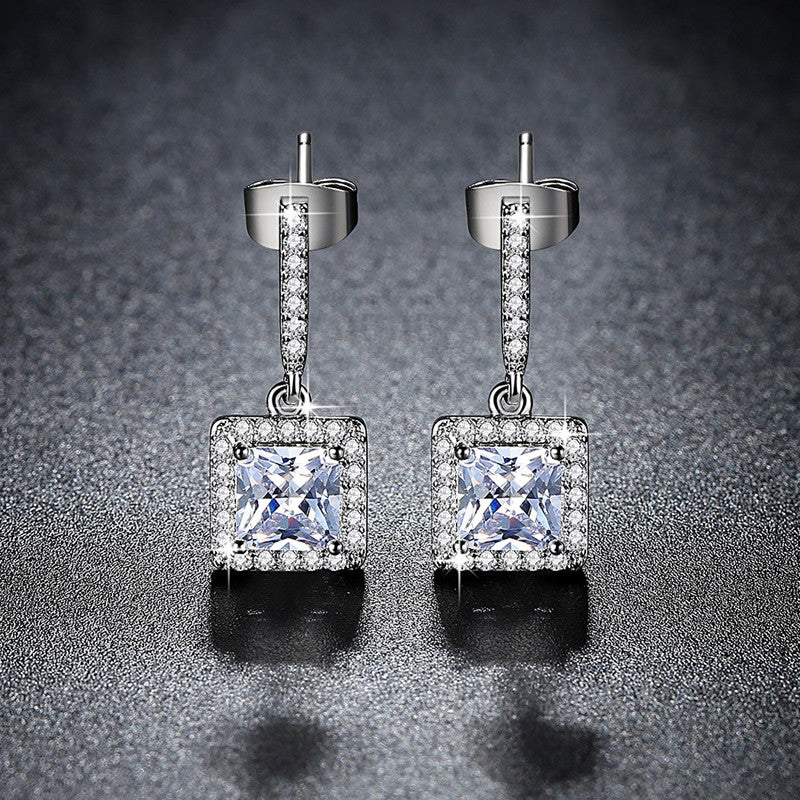 Ceri négyzet kristályos fülbevaló