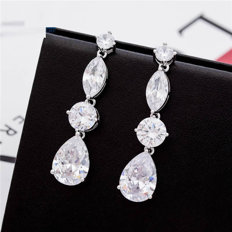 Alexia női fülbevaló whitegold