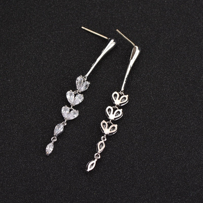 Camelia női fülbevaló whitegold