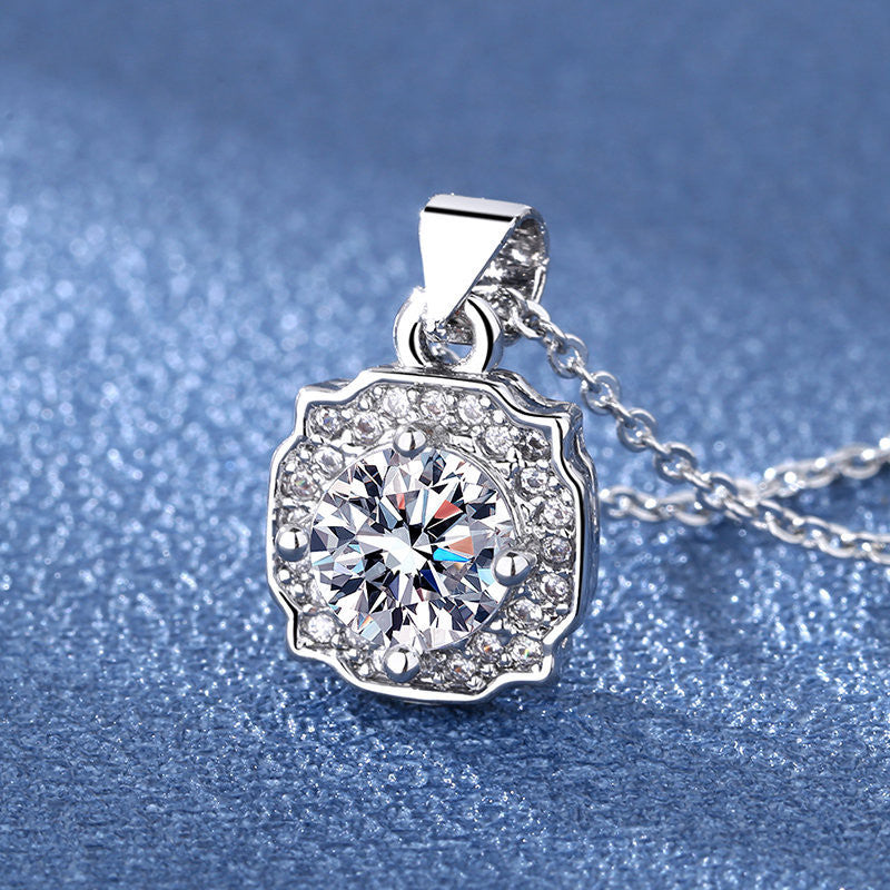 Isis női nyaklánc whitegold