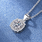 Isis női nyaklánc whitegold