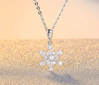 Kristály hópehely medálos nyaklánc whitegold