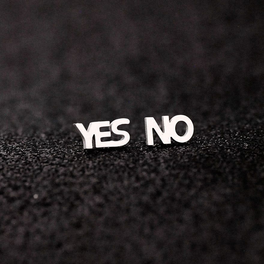 Yes No nemesacél fülbevaló
