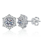 Beszúrós hatszög ezüst fülbevaló moissanite kristállyal