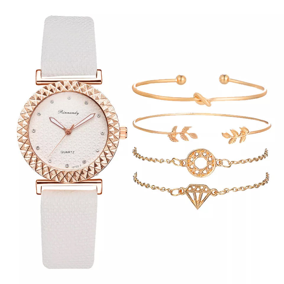 Clara női karóra karkötőkkel fehér