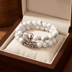 Koponyás magnezit dupla ásvány karkötő fehér