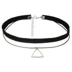 Choker nyaklánc ezüstös háromszöggel