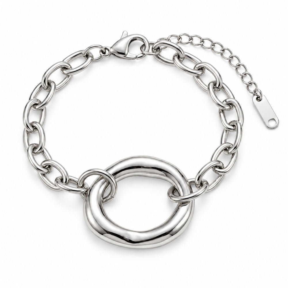 Modern nagy kerek medálos nemesacél karkötő whitegold – stúdiófotó
