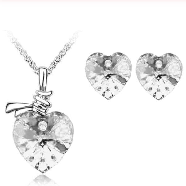 Fehér Swarovski szív szett