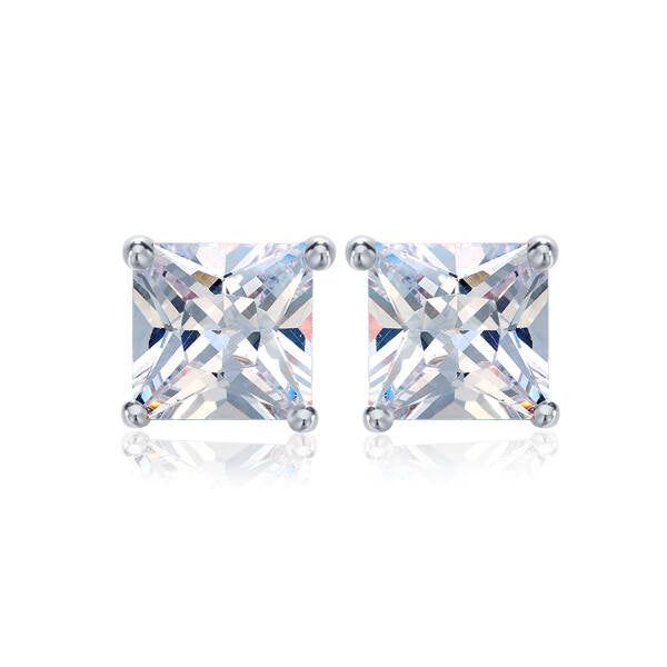 Beszúrós Swarovski kristály kocka fülbevaló