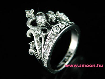 326 Korona egyedi köves gyűrű