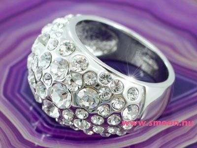 Sok köves Swarovski kristályos egyedi gyűrű