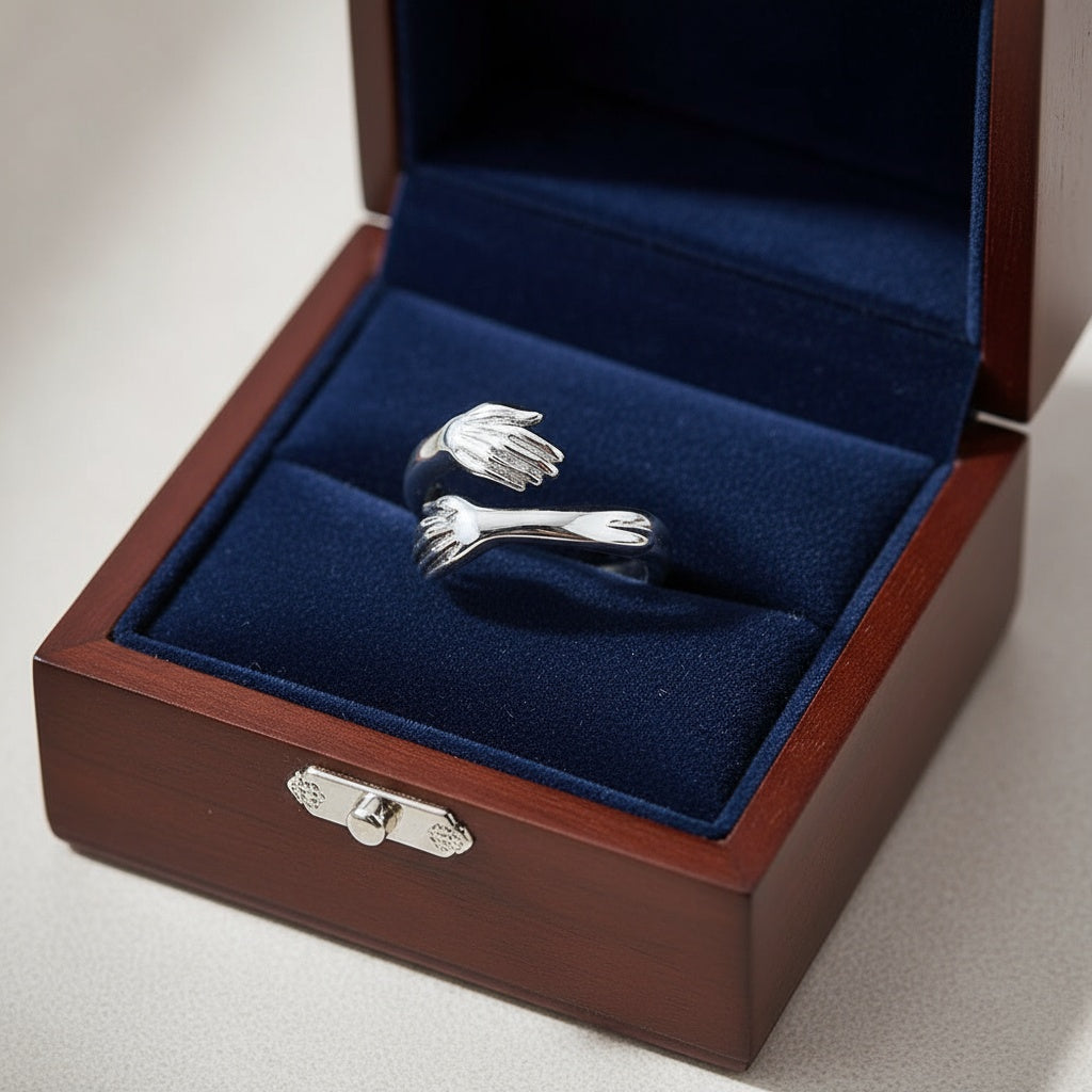 Ölelő kezek gyűrű whitegold (állítható méret)