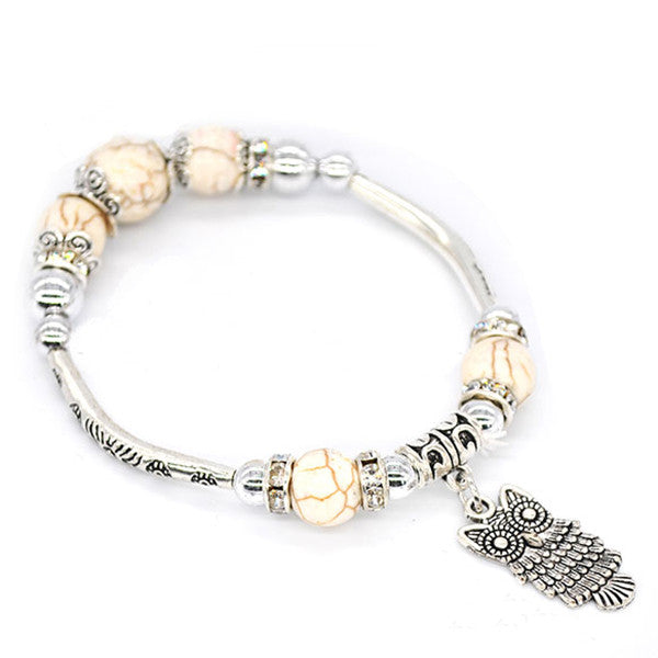 Ezüstös vintage bagoly karlánc fehér