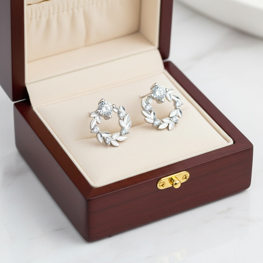 Kerek levélkés fülbevaló whitegold