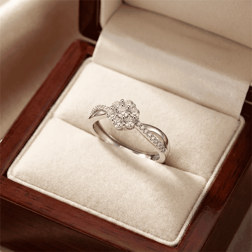 Kristály virágos gyűrű whitegold (állítható méret)