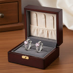 Csavart fülbevaló szívvel whitegold