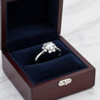 Whitegold-kristályos gyűrű (állítható méret)