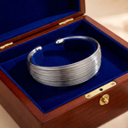 Ezüstszálak karperec