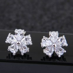 Beszúrós virág fülbevaló whitegold